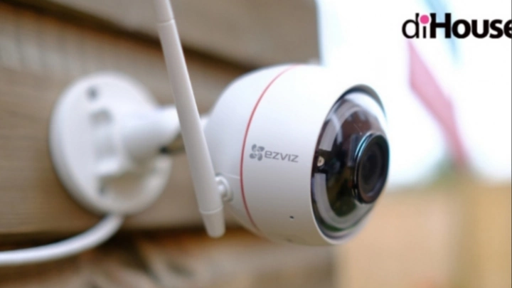diHouse начинает поставку систем видеонаблюдения EZVIZ