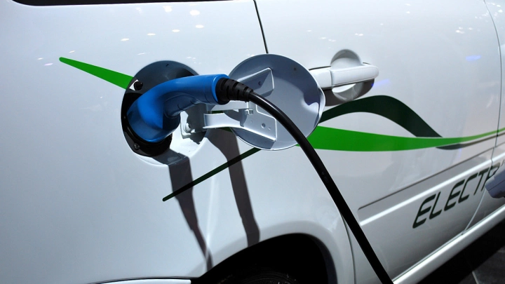 Ростех презентует на «Иннопроме» самую мощную в России электрозаправочную станцию