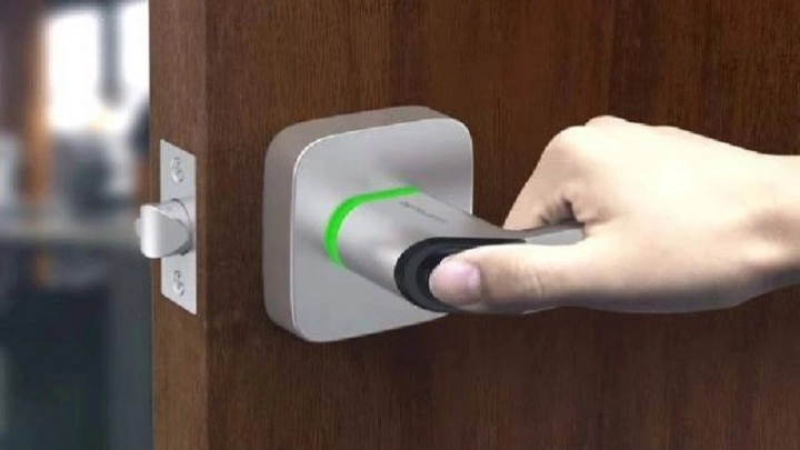 МТС представила умный замок с доступом через мобильное приложение
