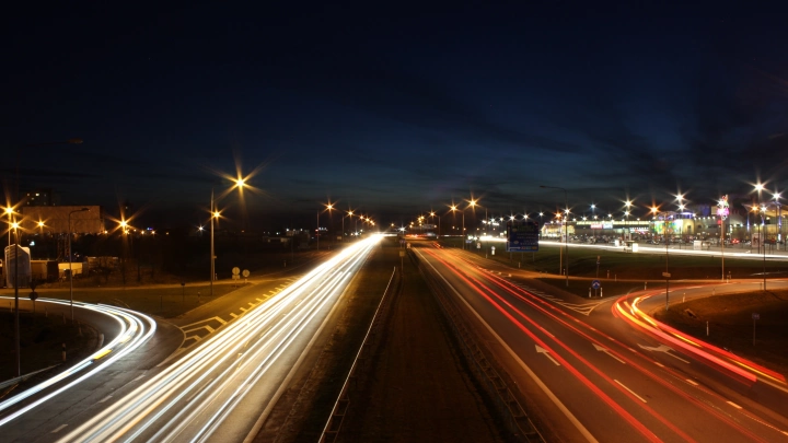 Правительство РФ одобрило законопроект о введении штрафов за нарушение тишины транспортом в ночное время