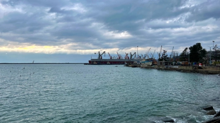 В торговом порту Туапсе повысят безопасность мореплавания