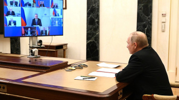 На совещании президента России с постоянными членами Совета Безопасности рассмотрели вопросы повышения пожарной безопасности