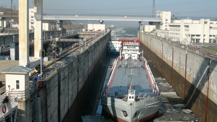 Шлюзы гидроузла в Балакове оснастят техническими средствами обеспечения транспортной безопасности