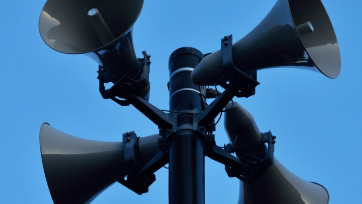 В 14 школах Белгородской области установят систему оповещения о ЧС