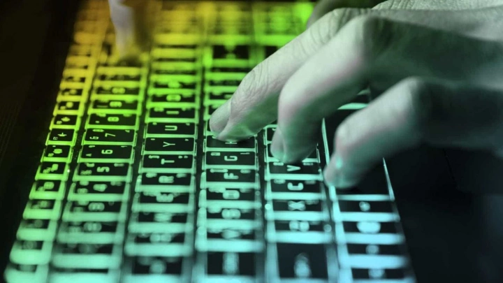 В 2022 году ритейл, страховые и производственные компании чаще всего подвергались кибератакам