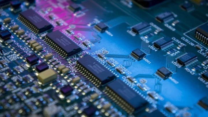 «Сколково» объявил о приеме заявок на грантовую поддержку малых и средних дизайн-центров электроники