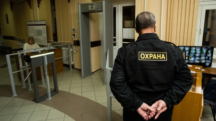 В России введут единый стандарт антитеррористической защищенности школ