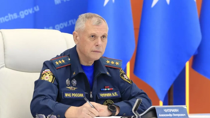 Александр Чуприян освобожден от должности первого заместителя руководителя МЧС России