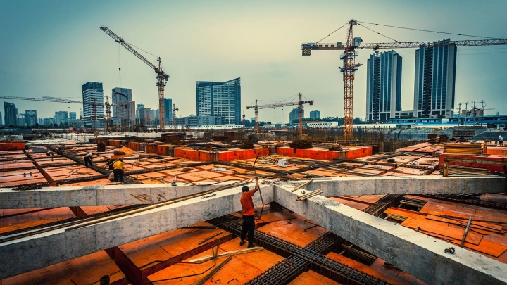 6,5 млн рублей составила сумма штрафов за нарушения пожарной безопасности на стройках Москвы за первый квартал 2023 года