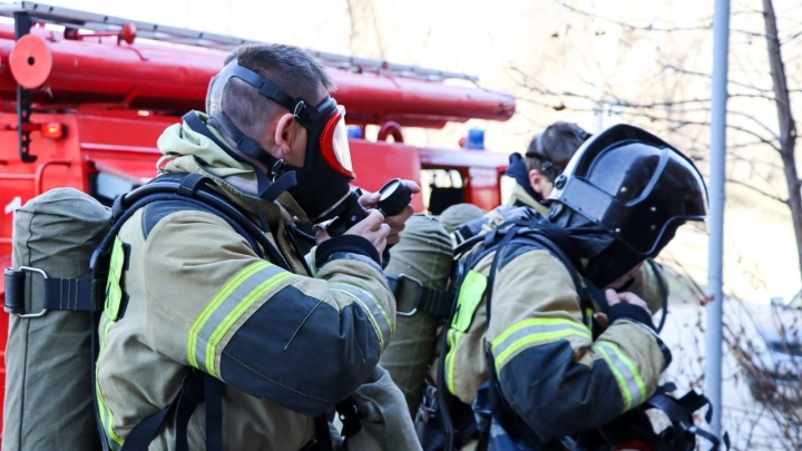 МЧС России утвердило правила использования средств индивидуальной защиты органов дыхания сотрудниками пожарной охраны