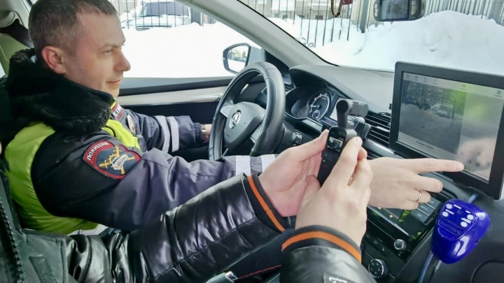 ГИБДД Югры тестирует мобильный комплекс «АвтоУраган»