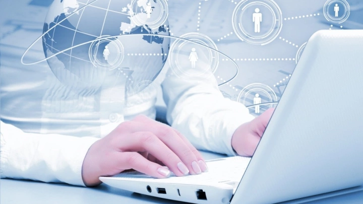 Минцифры планирует приостанавливать аккредитацию IT-компаний за необоснованное повышение цен на ПО