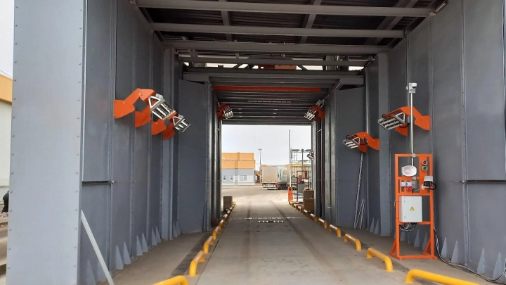 На пункте пропуска через госграницу в Оренбургской области установили инспекционно-досмотровый комплекс