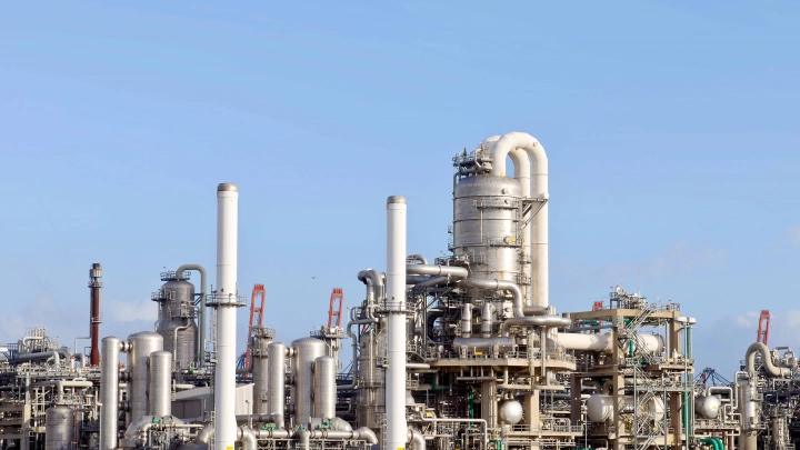 Госдума во втором и третьем чтении приняла законопроект о повышении штрафов за неисполнение требований по антитеррористической защищенности объектов ТЭК