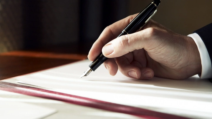 Более 400 видов разрешений смогут оформить предприниматели на портале госуслуг