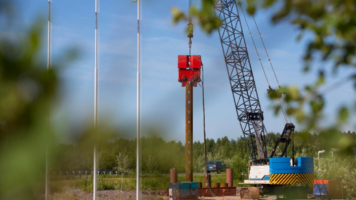 Более 200 млн рублей направит администрация Ханты-Мансийского автономного округа на охрану строящегося моста в Сургуте