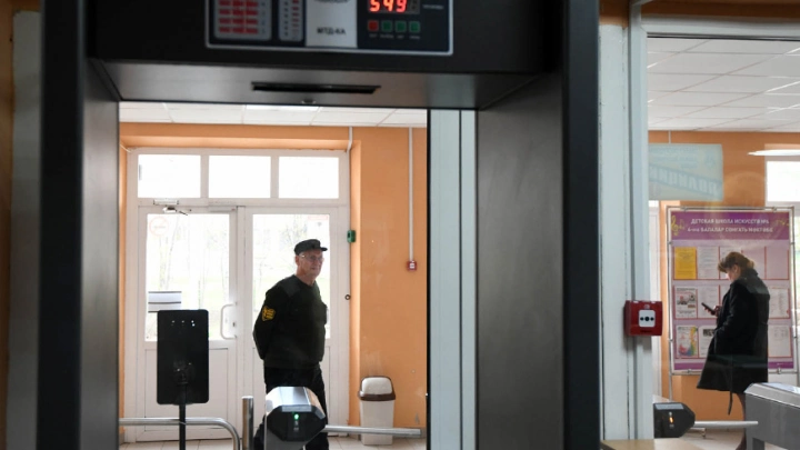 3,9 млрд рублей необходимо для обеспечения антитеррористической защищенности школ Татарстана