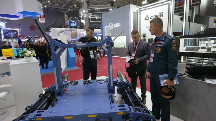 МЧС России представило на форуме «Армия-2023» разработки в сфере пожарной безопасности