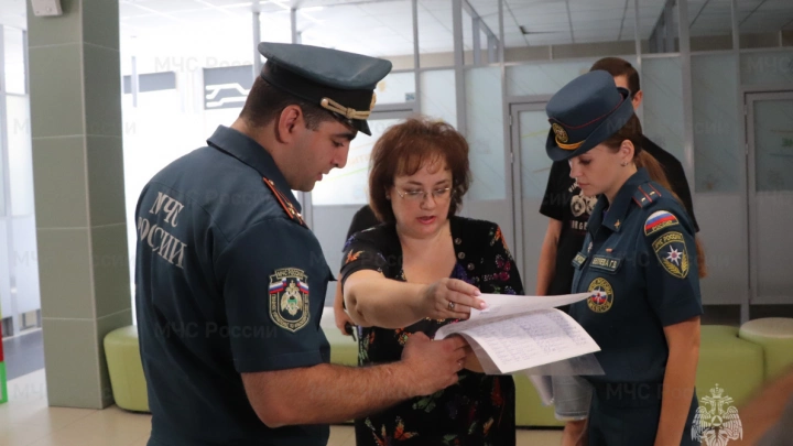 В 900 учебных заведениях восстановлена работоспособность систем противопожарной сигнализации и оповещения о пожаре