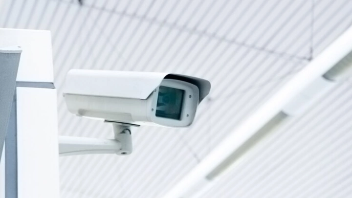 В Санкт-Петербурге запустили пилотный проект по оснащению детских площадок видеонаблюдением