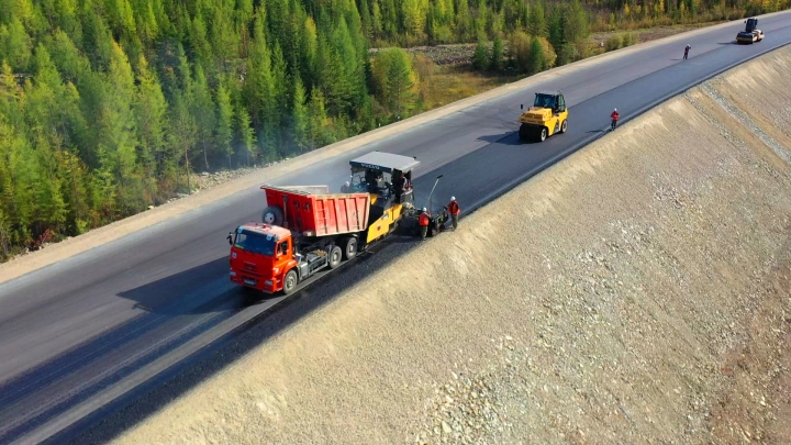 За качеством и безопасностью строительства дорог в Кемеровской области следят с помощью облачного видеонаблюдения