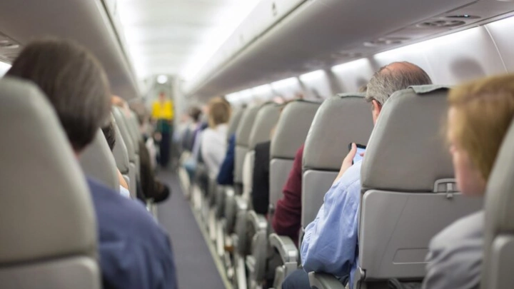 Правительство внесло изменения в Правила действий экипажа воздушного судна при пресечении действий авиадебоширов