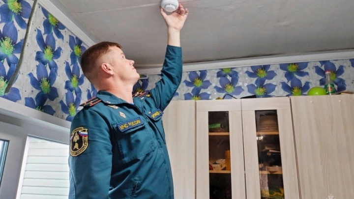 1 млн автономных пожарных извещателей установлено при содействии МЧС России