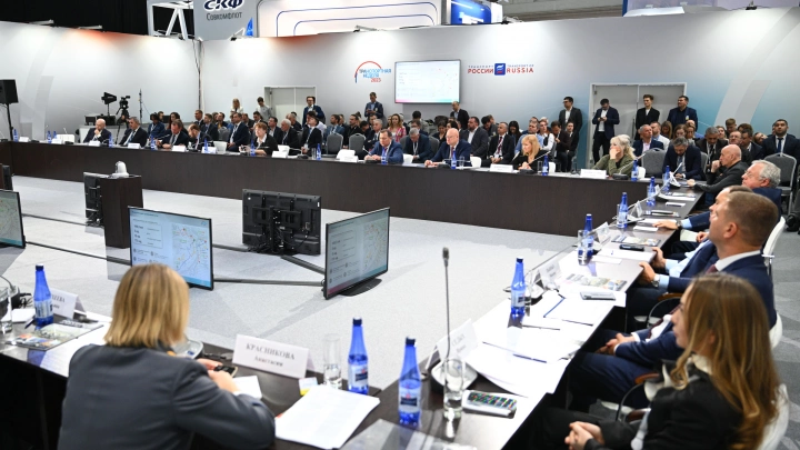 Круглый стол об автомобильных перевозках пассажирским транспортом продолжил программу первого дня «Транспорта России»