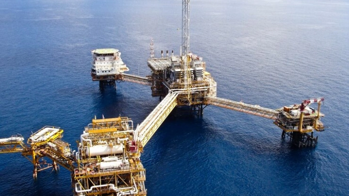 Госдума планирует рассмотреть законопроект о морских нефтегазовых объектах