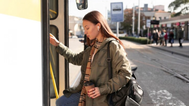 В Псковской области с помощью видеокамер на общественном транспорте будут фиксировать нарушения ПДД