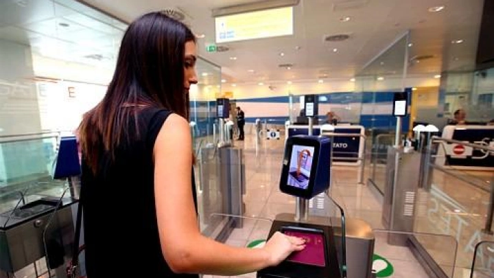 В аэропорту Кольцово установят модули для паспортного контроля по биометрии