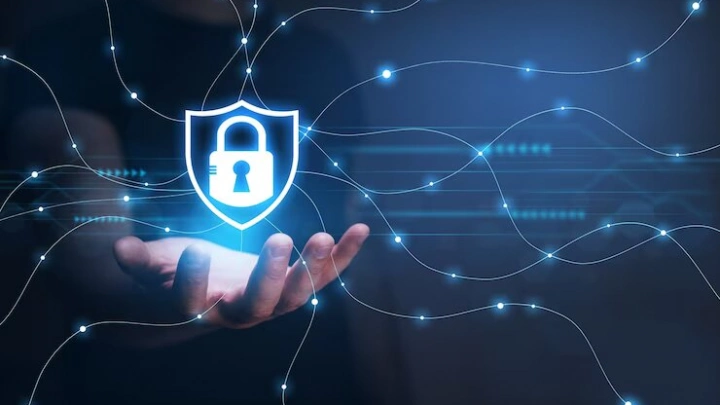 Минцифры планирует создать единый центр безопасности в области ИИ