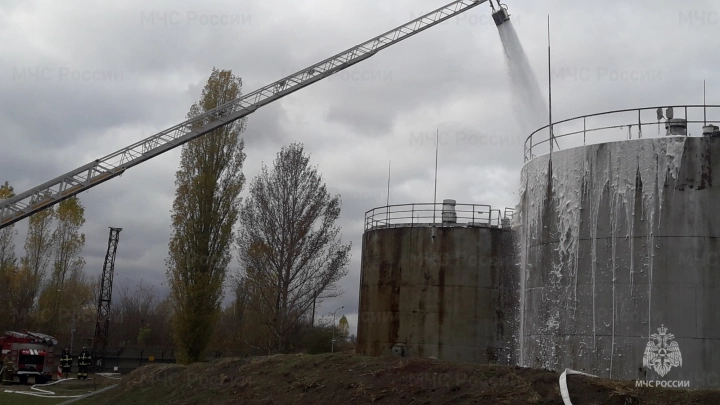 МЧС России разработало регламент по выдаче заключения о готовности к ликвидации разливов нефти и нефтепродуктов