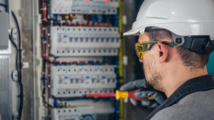 ВНИИПО МЧС разработал первую редакцию СП по защите от пожаров низковольтных установок