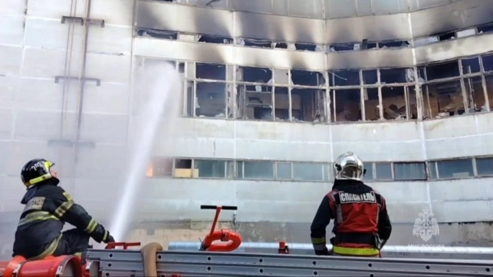 Неисправность в электросети могла стать причиной пожара в офисном здании во Фрязино