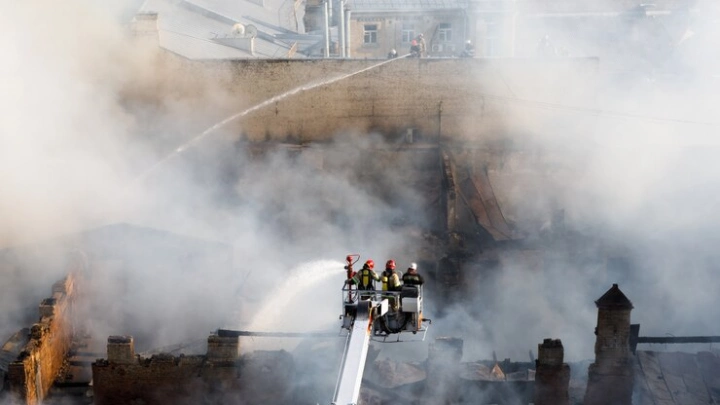 Росстандарт утвердил ГОСТ 34946-2023 «Противодымные экраны. Общие технические требования. Методы испытаний»