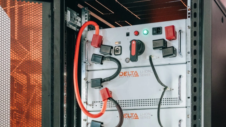 Компания ENERGON получила заключение МЧС о пожарной безопасности литиевых батарейных шкафов