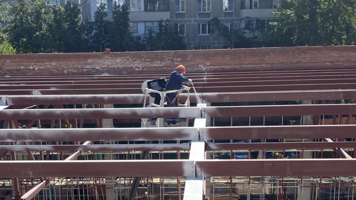 Специалисты Главгосэкспертизы проводят нормативные наблюдения за нанесением огнезащитных покрытий для разработки сметных норм