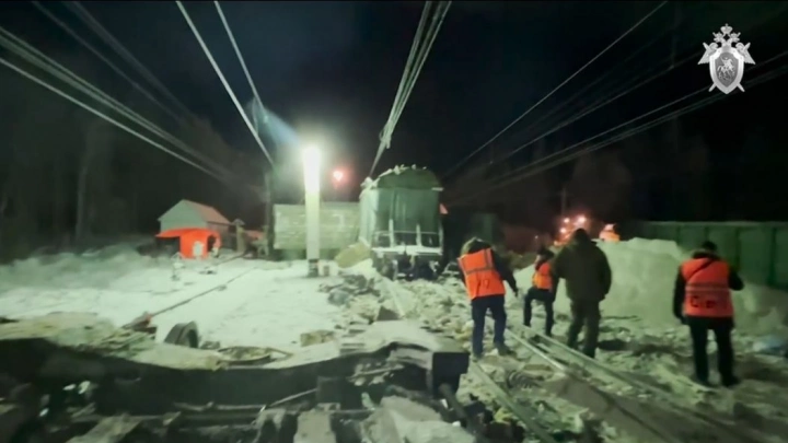 В уголовном деле о столкновении грузового и пассажирского поездов в Мурманской области  появились подозреваемые