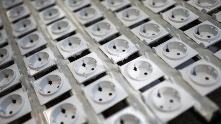 «Систэм Электрик» на 11,5% нарастила объем выпуска продукции на заводе «Потенциал» в 2024 году