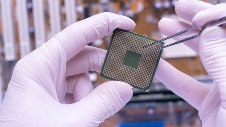 Предприятия ТЭК получат «ПЛК-Эльбрус» до конца года