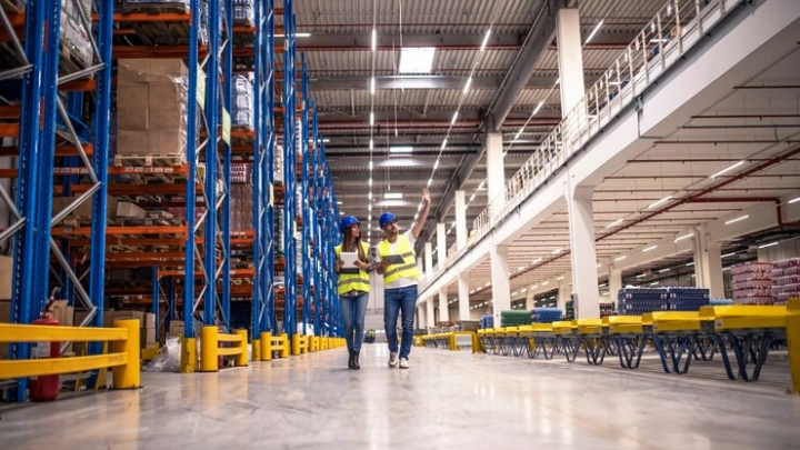 Череда пожаров на складских комплексах привела к росту тарифов страхования до 40%