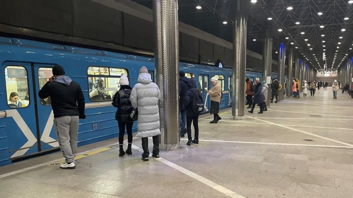 Новосибирский метрополитен планирует использовать ИИ для внедрения беспилотного управления поездами