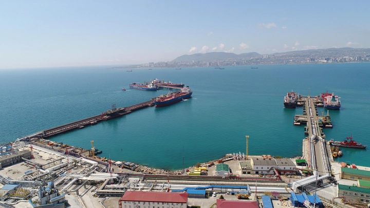 Ространснадзор приостановил на 90 дней работу одного из нефтеналивного причала в Новороссийском порту