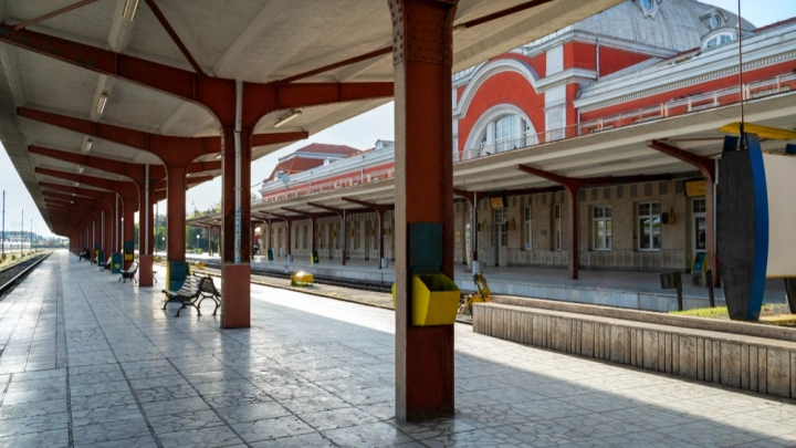 Транспортная прокуратура проверяет обрушение на Ладожском вокзале