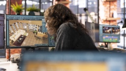 В Ozon рассказали о внедрении системы видеонаблюдения из 37 тысяч камер