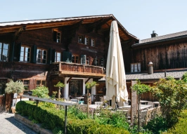 Майминский районный суд оставил ее без удовлетворения жалобу алтайской турбазы