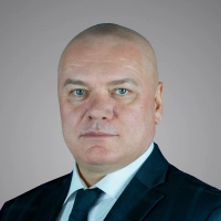 Константин Попов