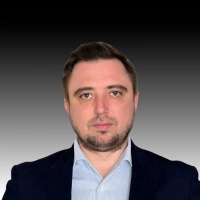 Денис Вешта