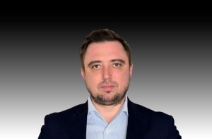 Денис Вешта